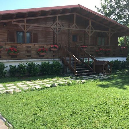 Chalet Dei Parchi Bed and Breakfast Saracinesco Buitenkant foto