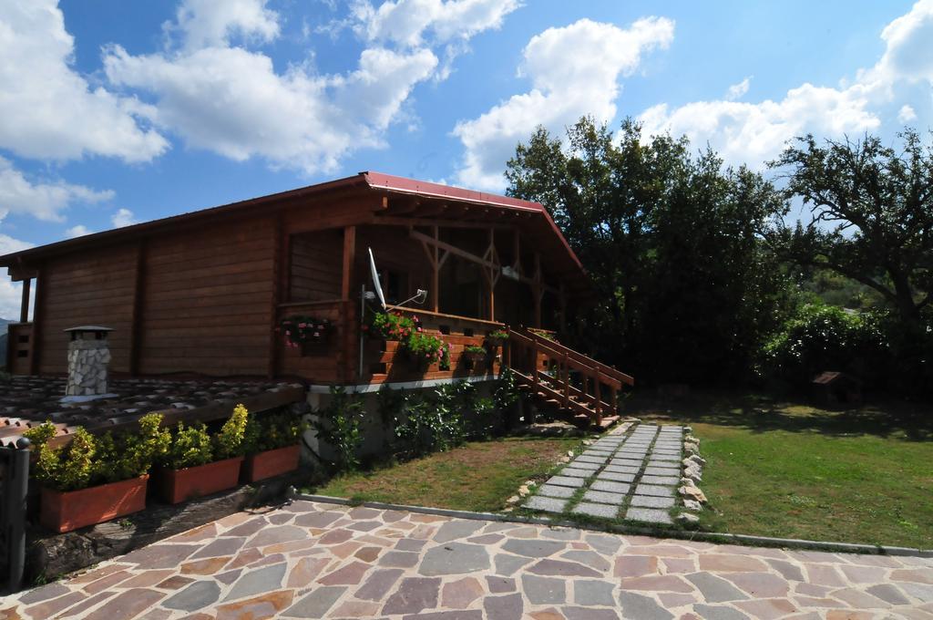 Chalet Dei Parchi Bed and Breakfast Saracinesco Buitenkant foto